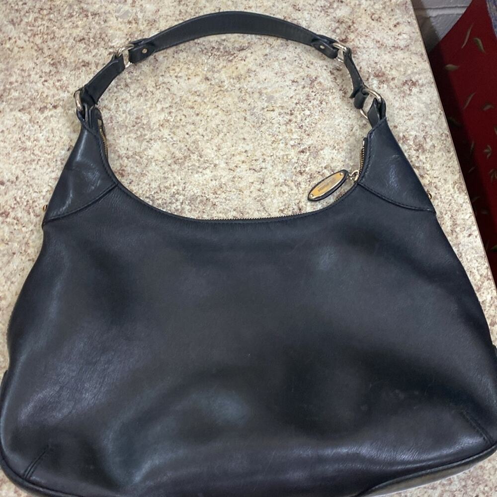 St. John vintage Black Leather shoulder Bag with Timeless Elegance - Picture 2 of 8